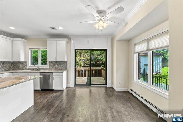 125 Edsall Boulevard B, Palisades Park, NJ 07650