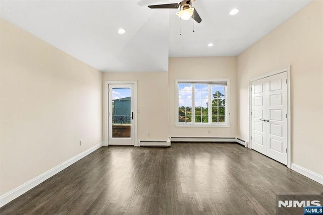 125 Edsall Boulevard B, Palisades Park, NJ 07650
