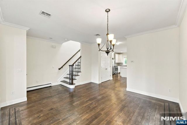 125 Edsall Boulevard B, Palisades Park, NJ 07650