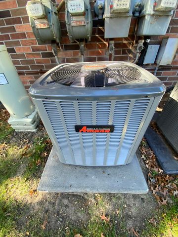 17436 Utica Oaks Lane, Roseville, MI 48066