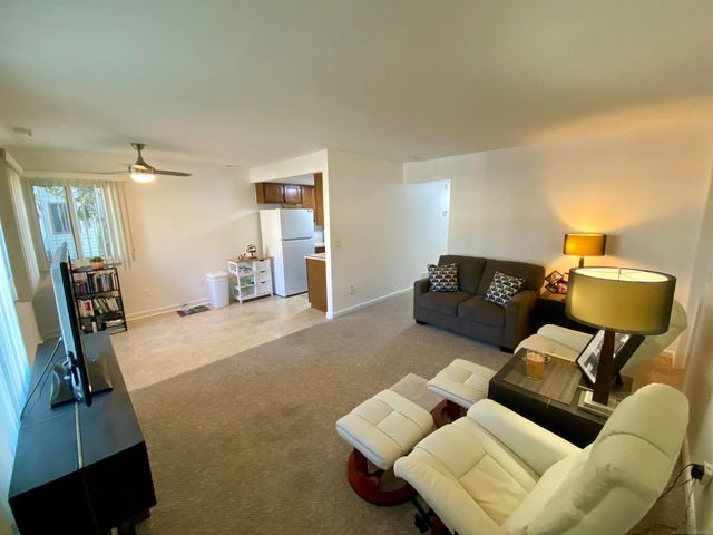 17436 Utica Oaks Lane, Roseville, MI 48066