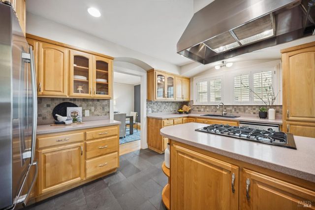 909 Slater St, Santa Rosa, CA 95404