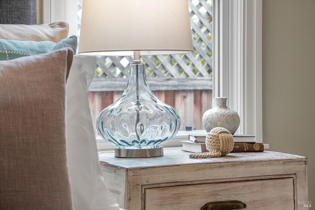 909 Slater St, Santa Rosa, CA 95404