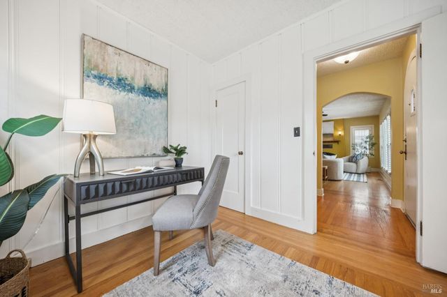 909 Slater St, Santa Rosa, CA 95404