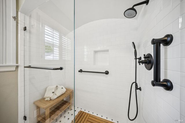 909 Slater St, Santa Rosa, CA 95404