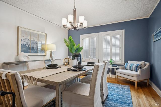 909 Slater St, Santa Rosa, CA 95404