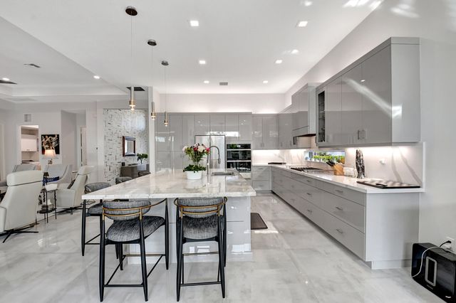 9828 Pecorino Isle, Boynton Beach, FL 33473