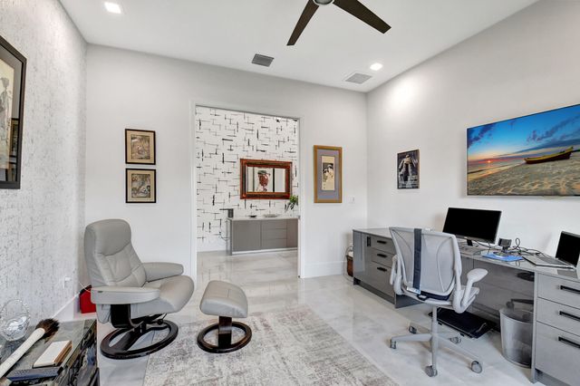 9828 Pecorino Isle, Boynton Beach, FL 33473