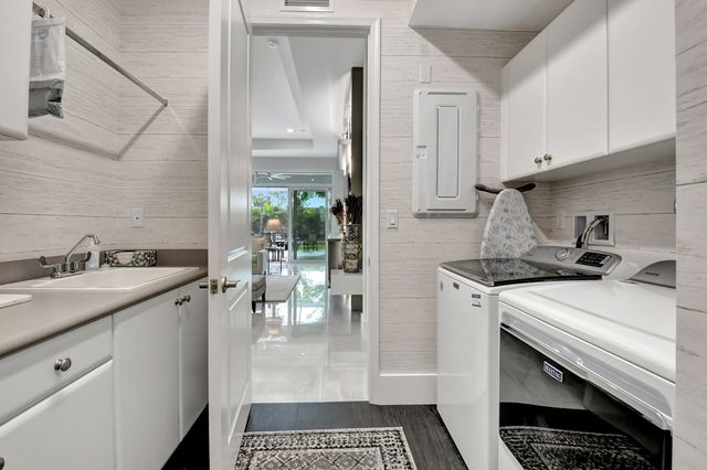 9828 Pecorino Isle, Boynton Beach, FL 33473