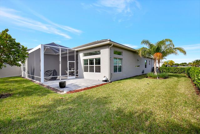 9828 Pecorino Isle, Boynton Beach, FL 33473
