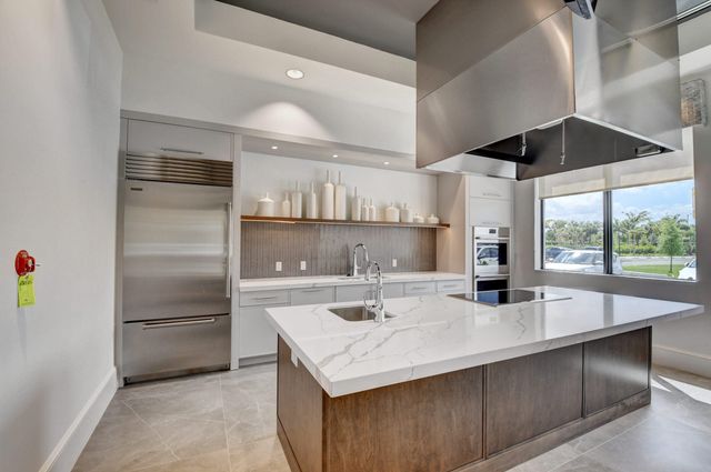 9828 Pecorino Isle, Boynton Beach, FL 33473