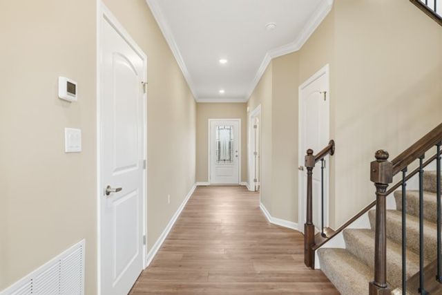 510 Gardenia Dr, Rostraver, PA 15012