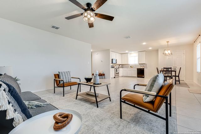 331 Salz Way, San Antonio, TX 78260