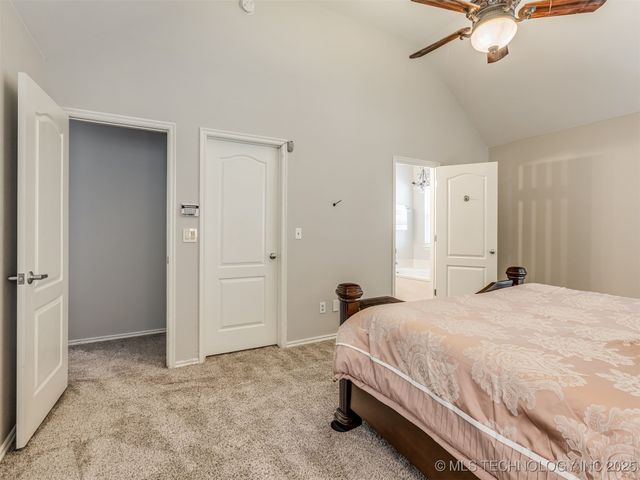 203 E 125th Place S, Jenks, OK 74037