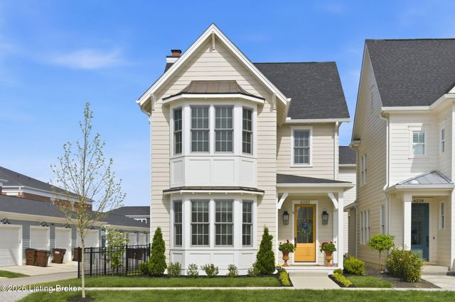 6222 St Bernadette Ave, Prospect, KY 40059