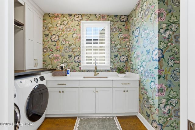 6222 St Bernadette Ave, Prospect, KY 40059