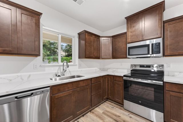 3025 Havencove Way, Modesto, CA 95355