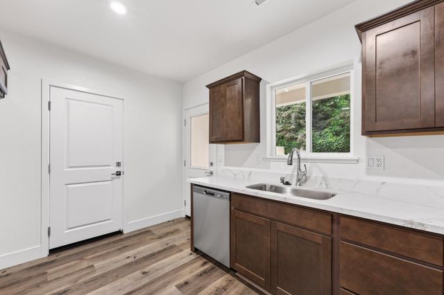 3025 Havencove Way, Modesto, CA 95355