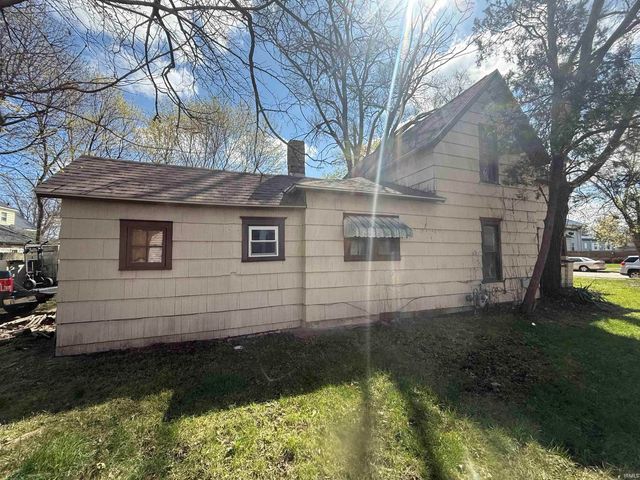 810 W Wolf Avenue, Elkhart, IN 46516