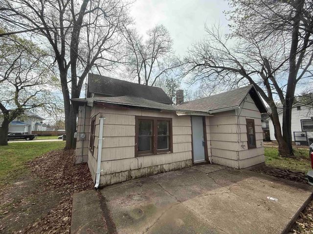 810 W Wolf Avenue, Elkhart, IN 46516