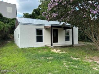 23 S Carter St, Sparta, TN 38583