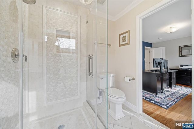 19 Blueberry Court, Mahwah, NJ 07430