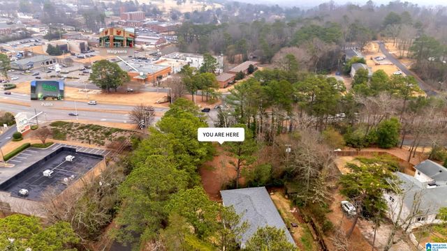 1939 OLD CREEK TRAIL, Vestavia Hills, AL 35216