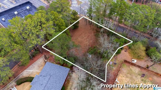1939 OLD CREEK TRAIL, Vestavia Hills, AL 35216