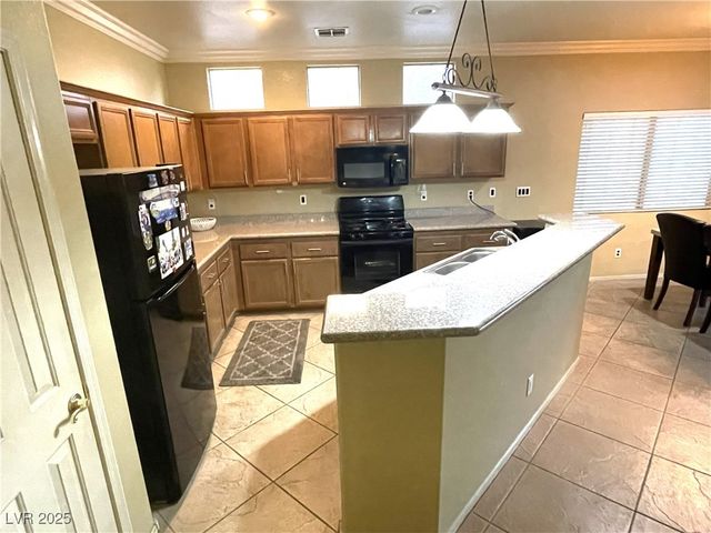 3562 Driving Range Street, Las Vegas, NV 89122
