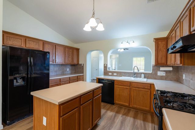 5911 Steiner, Kyle, TX 78640