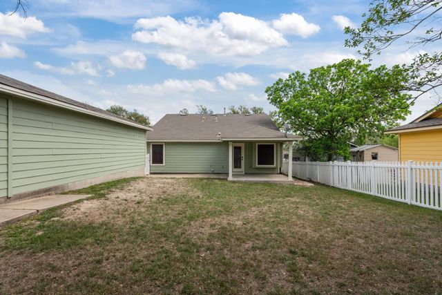 5911 Steiner, Kyle, TX 78640