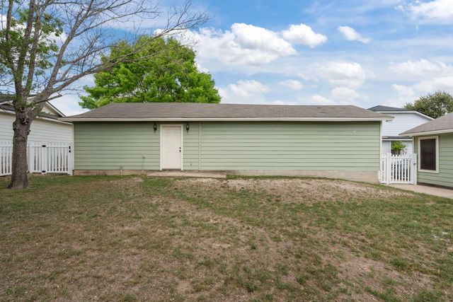 5911 Steiner, Kyle, TX 78640