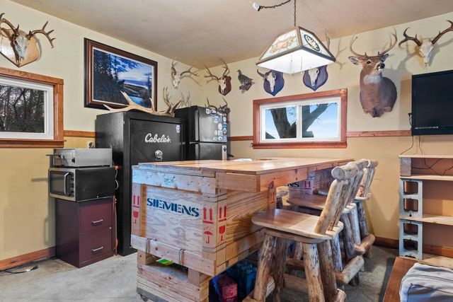 4132 BAYSIDE ROAD, Suamico, WI 54173