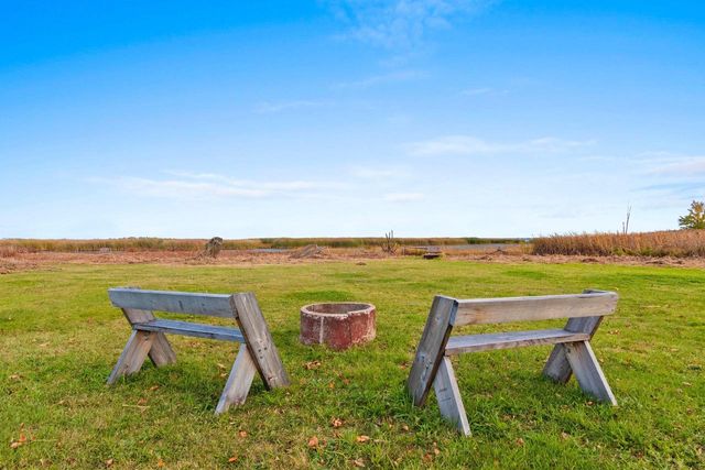 4132 BAYSIDE ROAD, Suamico, WI 54173