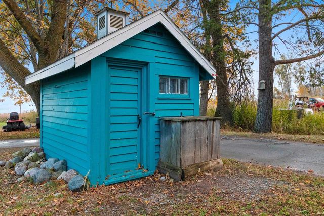 4132 BAYSIDE ROAD, Suamico, WI 54173