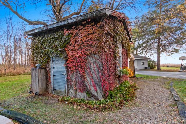 4132 BAYSIDE ROAD, Suamico, WI 54173