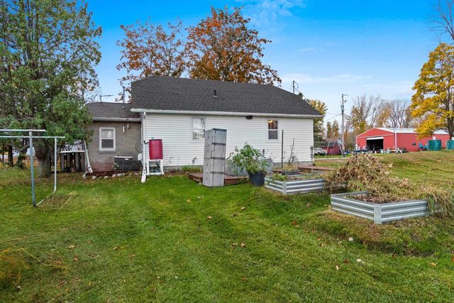 4132 BAYSIDE ROAD, Suamico, WI 54173