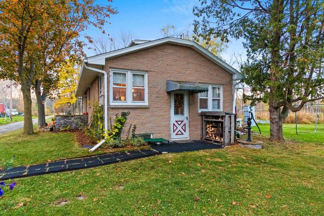 4132 BAYSIDE ROAD, Suamico, WI 54173