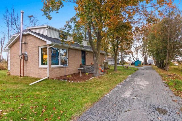 4132 BAYSIDE ROAD, Suamico, WI 54173