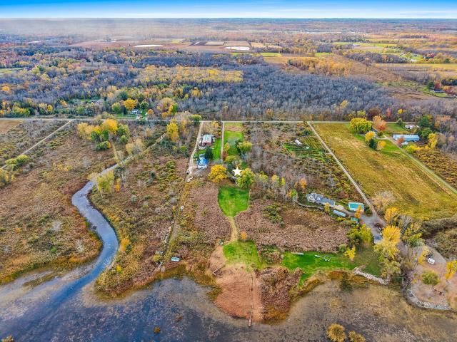 4132 BAYSIDE ROAD, Suamico, WI 54173