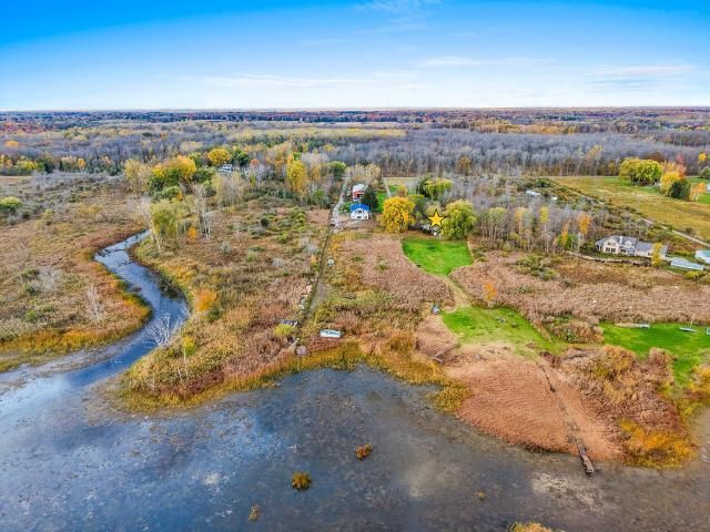 4132 BAYSIDE ROAD, Suamico, WI 54173