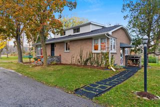 4132 BAYSIDE ROAD, Suamico, WI 54173