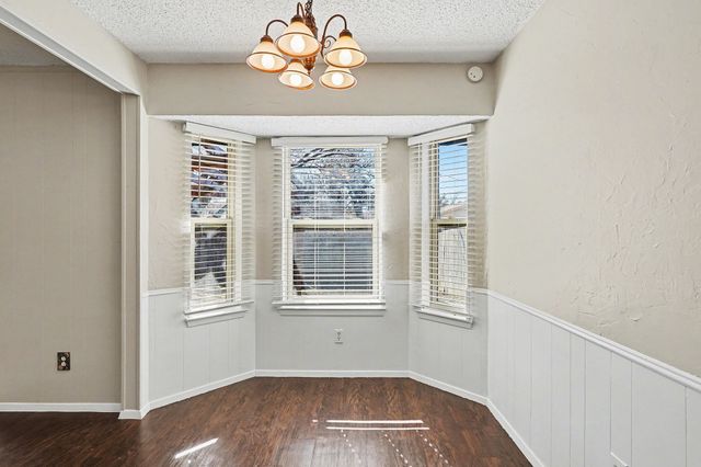 6204 Brookside Drive, Watauga, TX 76148