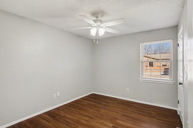 6204 Brookside Drive, Watauga, TX 76148