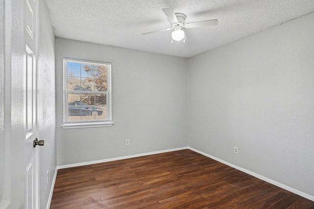 6204 Brookside Drive, Watauga, TX 76148