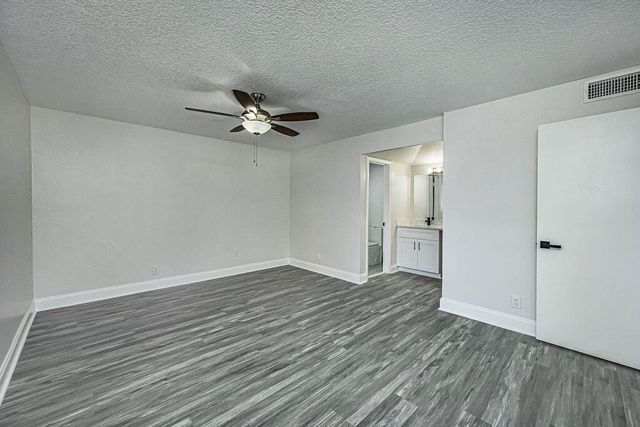 829 Camino Road 206-c, Delray Beach, FL 33445