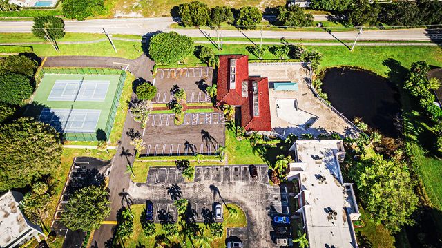 829 Camino Road 206-c, Delray Beach, FL 33445