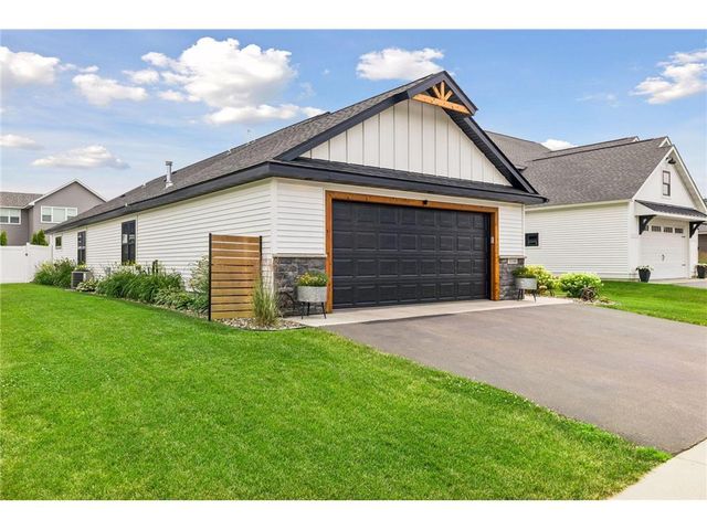 3188 Newcastle Drive, River Falls, WI 54022