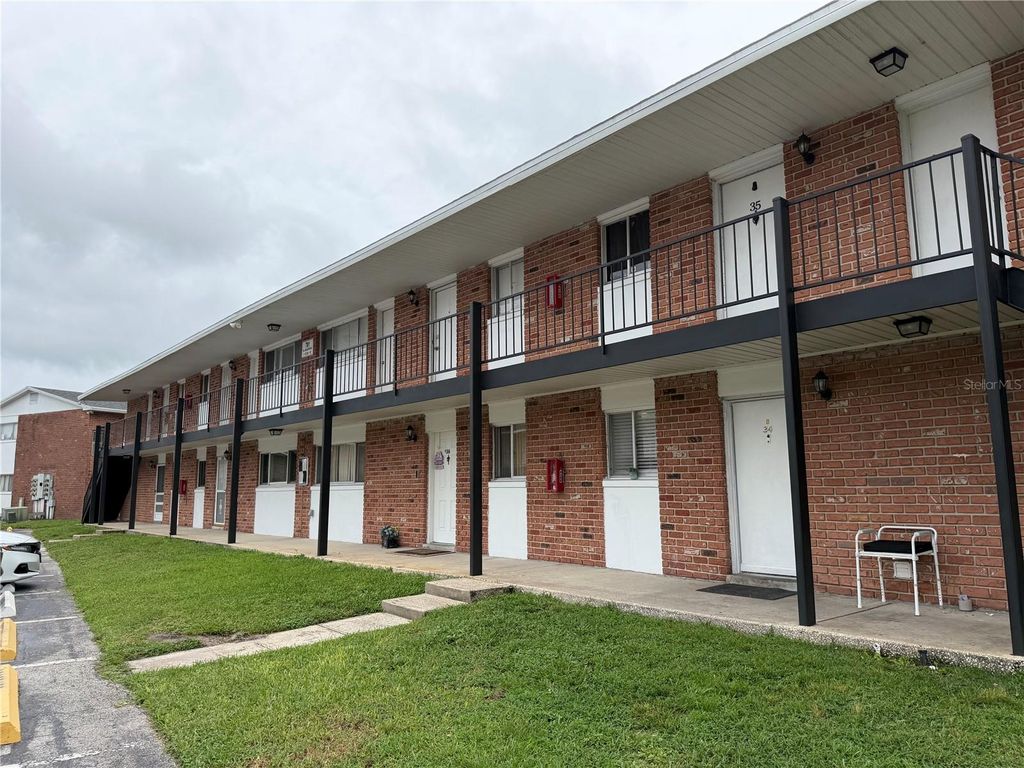 781 W LANCASTER ROAD B37, Orlando, FL 32809