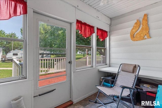 17124 Engle Street, Athens, IL 62613